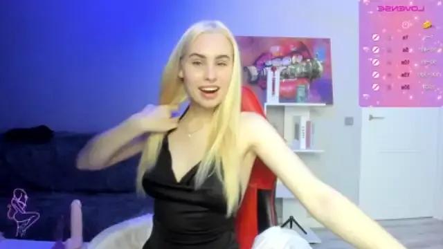 samantabraun from StripChat