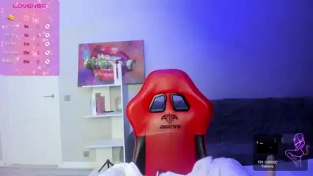 samantabraun from StripChat