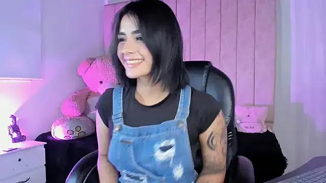 Samantha_Scott1 from StripChat