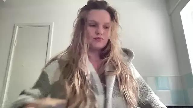 samanthaalice from StripChat