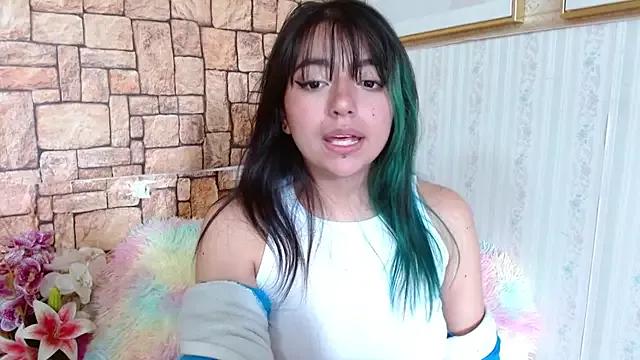 Girls: discover live performances with matured cam models, from teasing to fixations, in a variety of stunning live sex cams.
