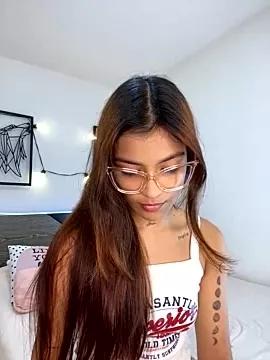 Girls: discover live performances with matured cam models, from teasing to fixations, in a variety of stunning live sex cams.