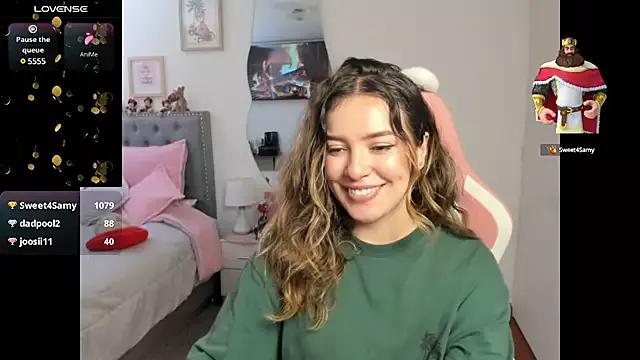 Girls: discover live performances with matured cam models, from teasing to fixations, in a variety of stunning live sex cams.