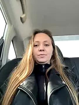 Girls: discover live performances with matured cam models, from teasing to fixations, in a variety of stunning live sex cams.