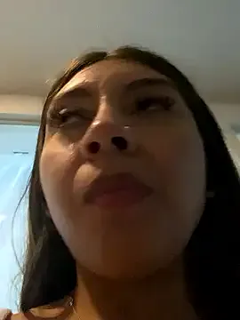 Sara-cooper2 on StripChat