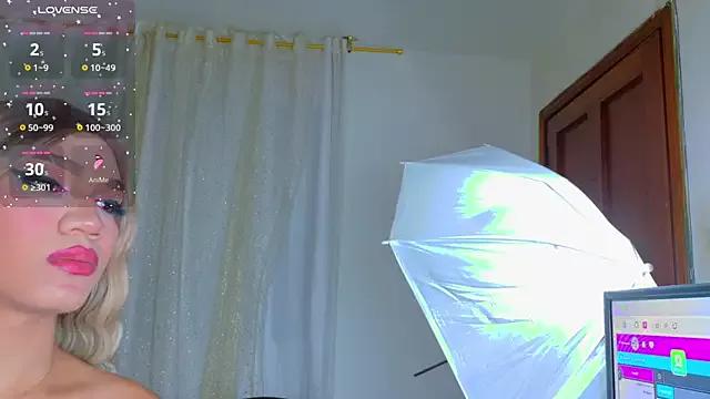 Sara-Smith- from StripChat