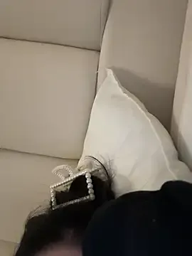 Sara0202 on StripChat
