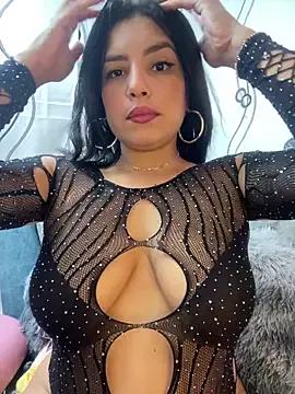 Girls: discover live performances with matured cam models, from teasing to fixations, in a variety of stunning live sex cams.