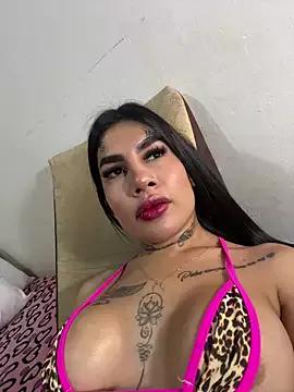 Girls: discover live performances with matured cam models, from teasing to fixations, in a variety of stunning live sex cams.