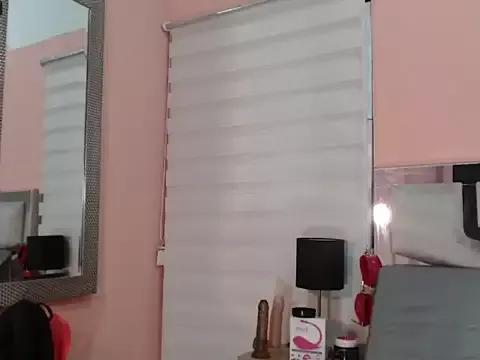 sarah-banks from StripChat