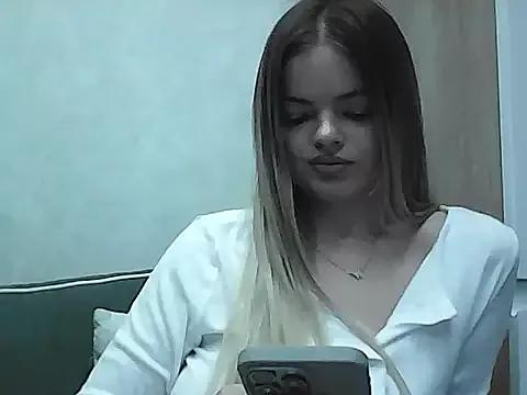 Girls: discover live performances with matured cam models, from teasing to fixations, in a variety of stunning live sex cams.