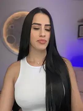 Girls: discover live performances with matured cam models, from teasing to fixations, in a variety of stunning live sex cams.
