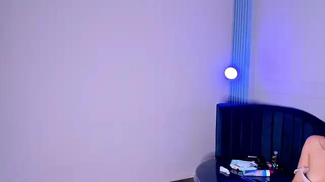 Girls: discover live performances with matured cam models, from teasing to fixations, in a variety of stunning live sex cams.