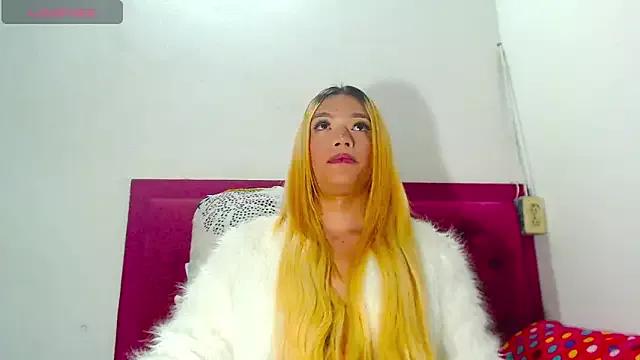 saralopez99 from StripChat is Freechat