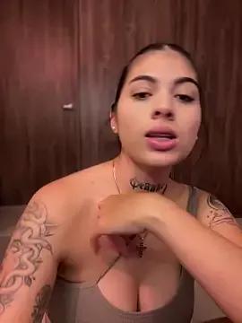 Girls: discover live performances with matured cam models, from teasing to fixations, in a variety of stunning live sex cams.