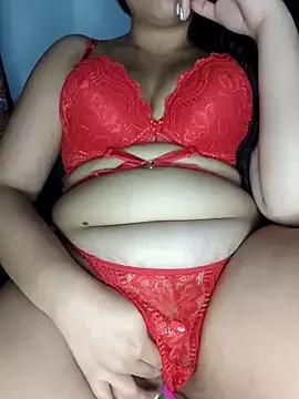 SaraSweet19 from StripChat