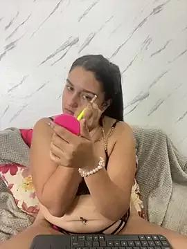 Girls: discover live performances with matured cam models, from teasing to fixations, in a variety of stunning live sex cams.