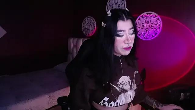 Girls: discover live performances with matured cam models, from teasing to fixations, in a variety of stunning live sex cams.