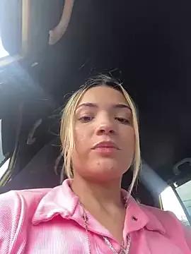 Girls: discover live performances with matured cam models, from teasing to fixations, in a variety of stunning live sex cams.