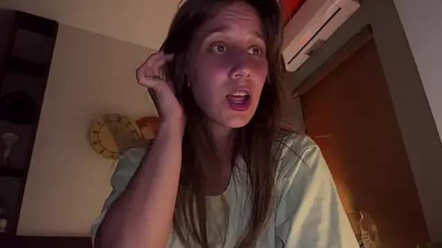 Girls: discover live performances with matured cam models, from teasing to fixations, in a variety of stunning live sex cams.