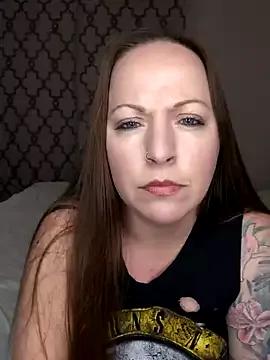 Girls: discover live performances with matured cam models, from teasing to fixations, in a variety of stunning live sex cams.