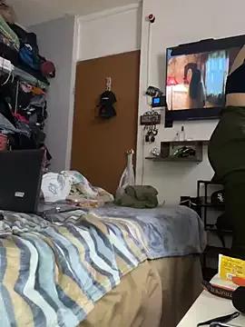 Saulliliana from StripChat is Freechat