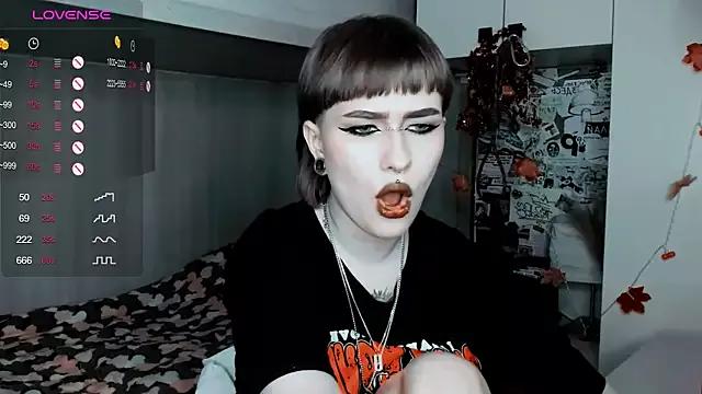 Girls: discover live performances with matured cam models, from teasing to fixations, in a variety of stunning live sex cams.