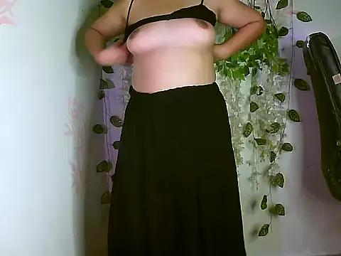 SC-Queen from StripChat is Freechat