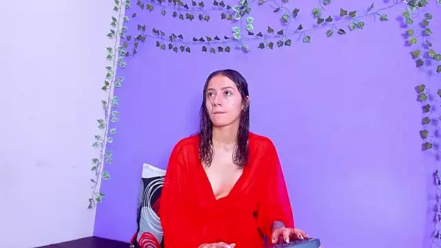 Girls: discover live performances with matured cam models, from teasing to fixations, in a variety of stunning live sex cams.