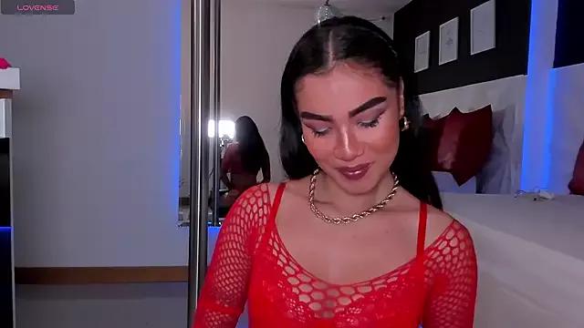 Girls: discover live performances with matured cam models, from teasing to fixations, in a variety of stunning live sex cams.