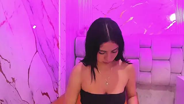 Girls: discover live performances with matured cam models, from teasing to fixations, in a variety of stunning live sex cams.