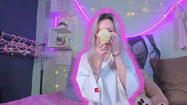 Girls: discover live performances with matured cam models, from teasing to fixations, in a variety of stunning live sex cams.