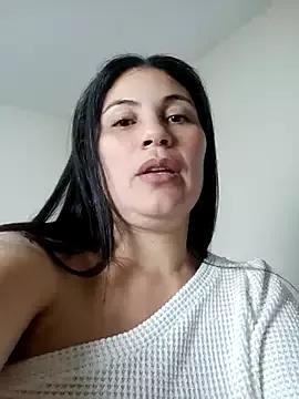Girls: discover live performances with matured cam models, from teasing to fixations, in a variety of stunning live sex cams.