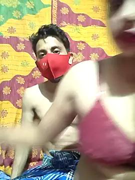 Seducing_couple from StripChat is Freechat