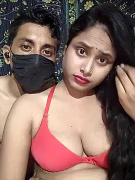 Seducing_couple from StripChat is Freechat