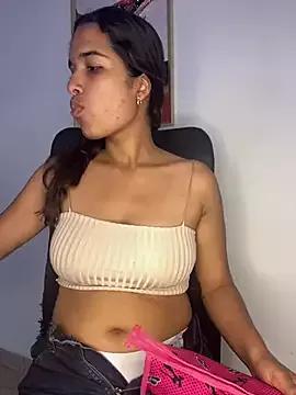Girls: discover live performances with matured cam models, from teasing to fixations, in a variety of stunning live sex cams.