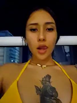 Selena_blake from StripChat is Freechat