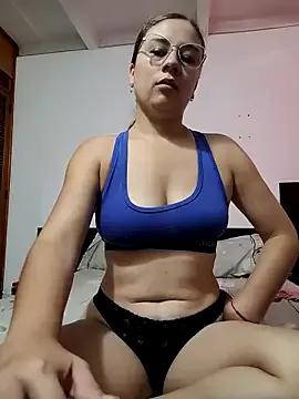 Girls: discover live performances with matured cam models, from teasing to fixations, in a variety of stunning live sex cams.