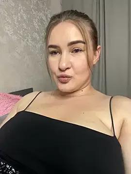 SelenaBigTits from StripChat is Freechat