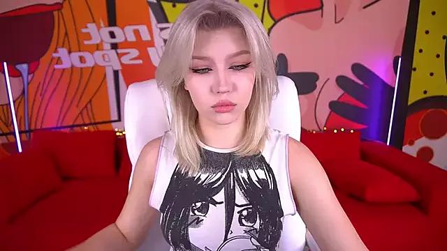 SelenaIris from StripChat is Freechat