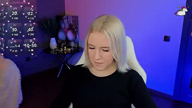 Girls: discover live performances with matured cam models, from teasing to fixations, in a variety of stunning live sex cams.