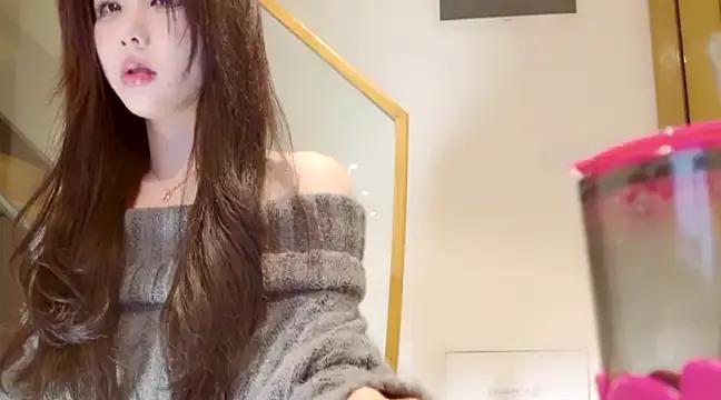 Toys: Stay up-to-date with the newest fascinating live showcases gallery and checkout the most sensual broadcasters show off their horny fannies and sensual curves as they lay bare and climax.