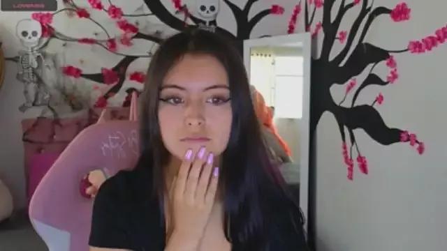 serena_tay from StripChat