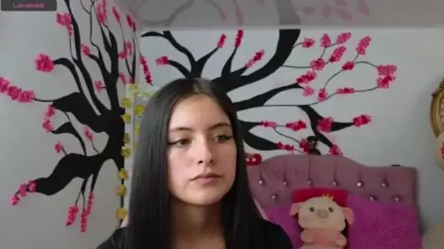 serena_tay from StripChat