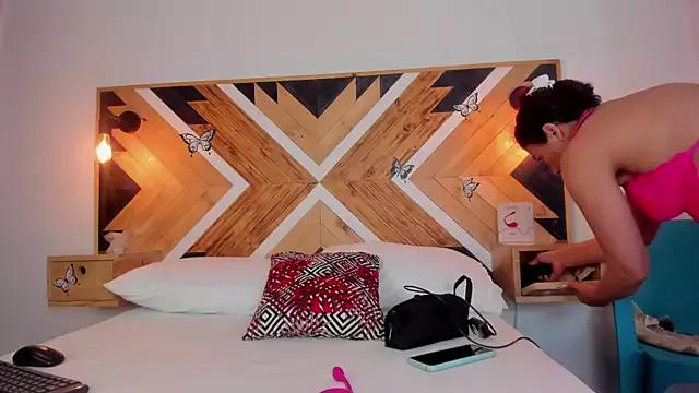 SerenaHouston from StripChat