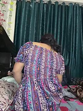 Girls: discover live performances with matured cam models, from teasing to fixations, in a variety of stunning live sex cams.