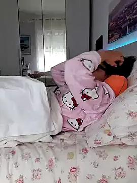 Girls: discover live performances with matured cam models, from teasing to fixations, in a variety of stunning live sex cams.