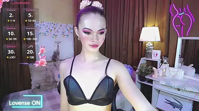 Girls: discover live performances with matured cam models, from teasing to fixations, in a variety of stunning live sex cams.