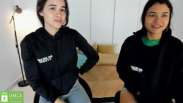 Girls: discover live performances with matured cam models, from teasing to fixations, in a variety of stunning live sex cams.