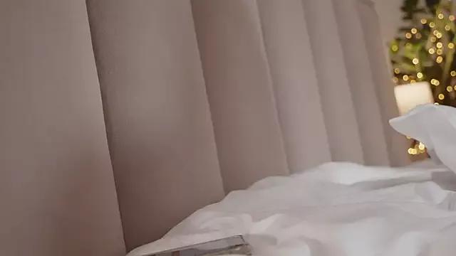 Girls: discover live performances with matured cam models, from teasing to fixations, in a variety of stunning live sex cams.